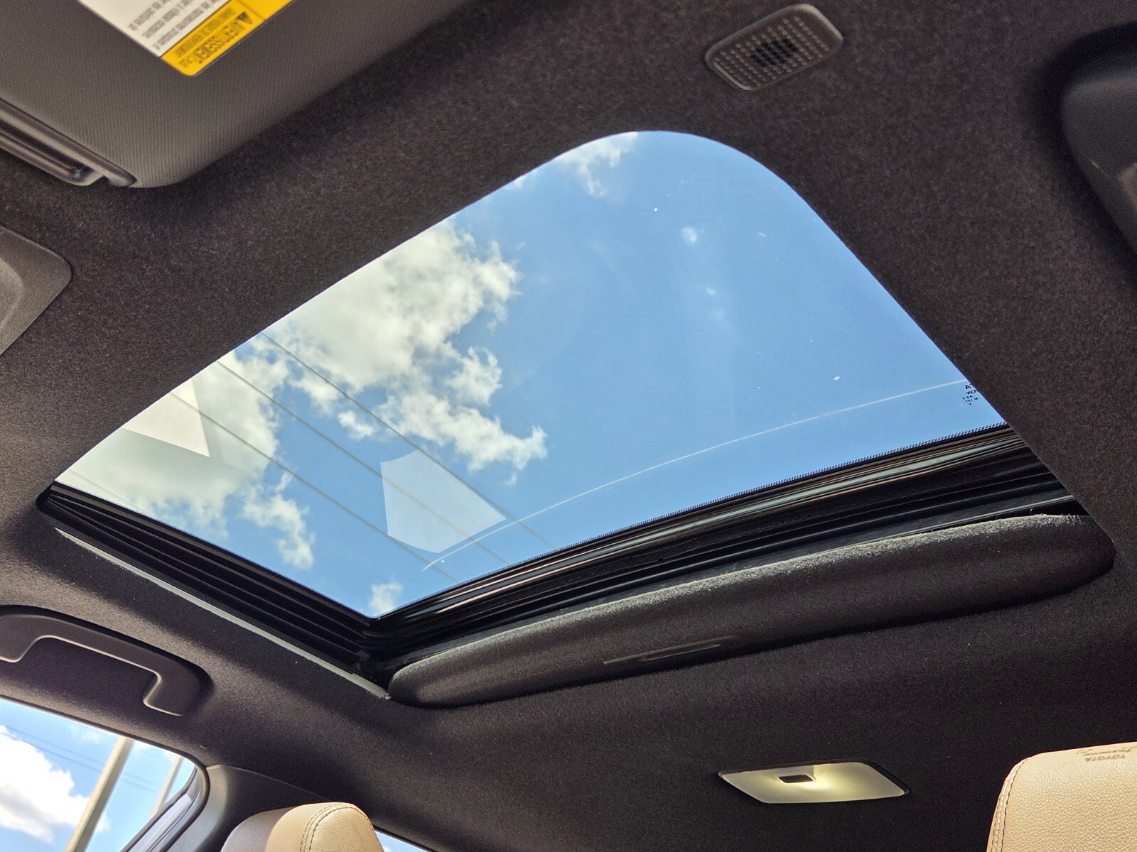 Used 2026 Toyota Corolla Cross XLE w/ Convenience Package image 13