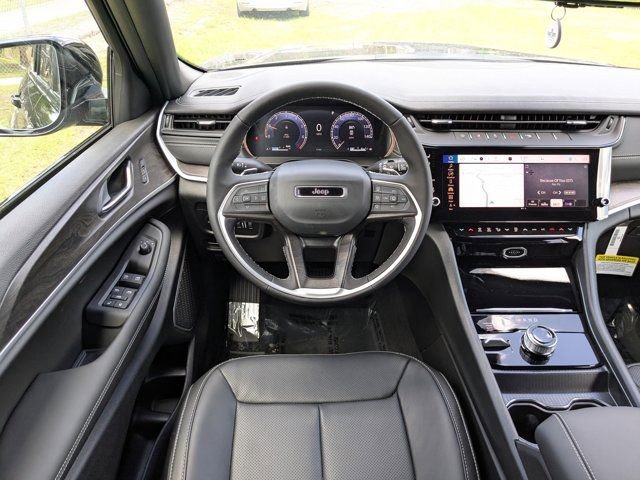 New 2026 Jeep Grand Cherokee Limited Reserve image 17