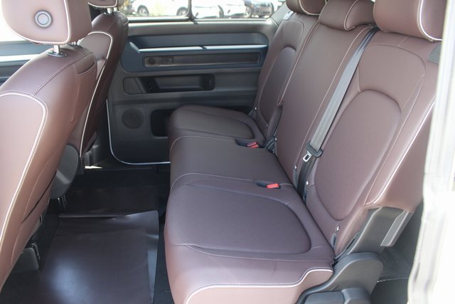 New 2025 Volkswagen ID. Buzz Pro S image 13