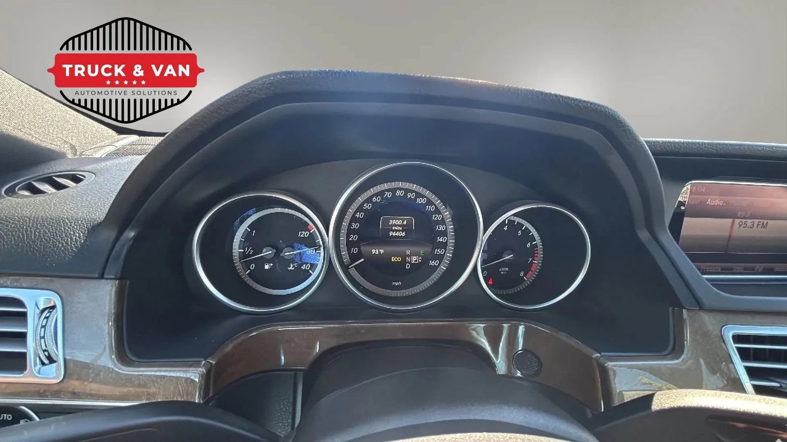 Used 2014 Mercedes-Benz E 350 Sedan image 9