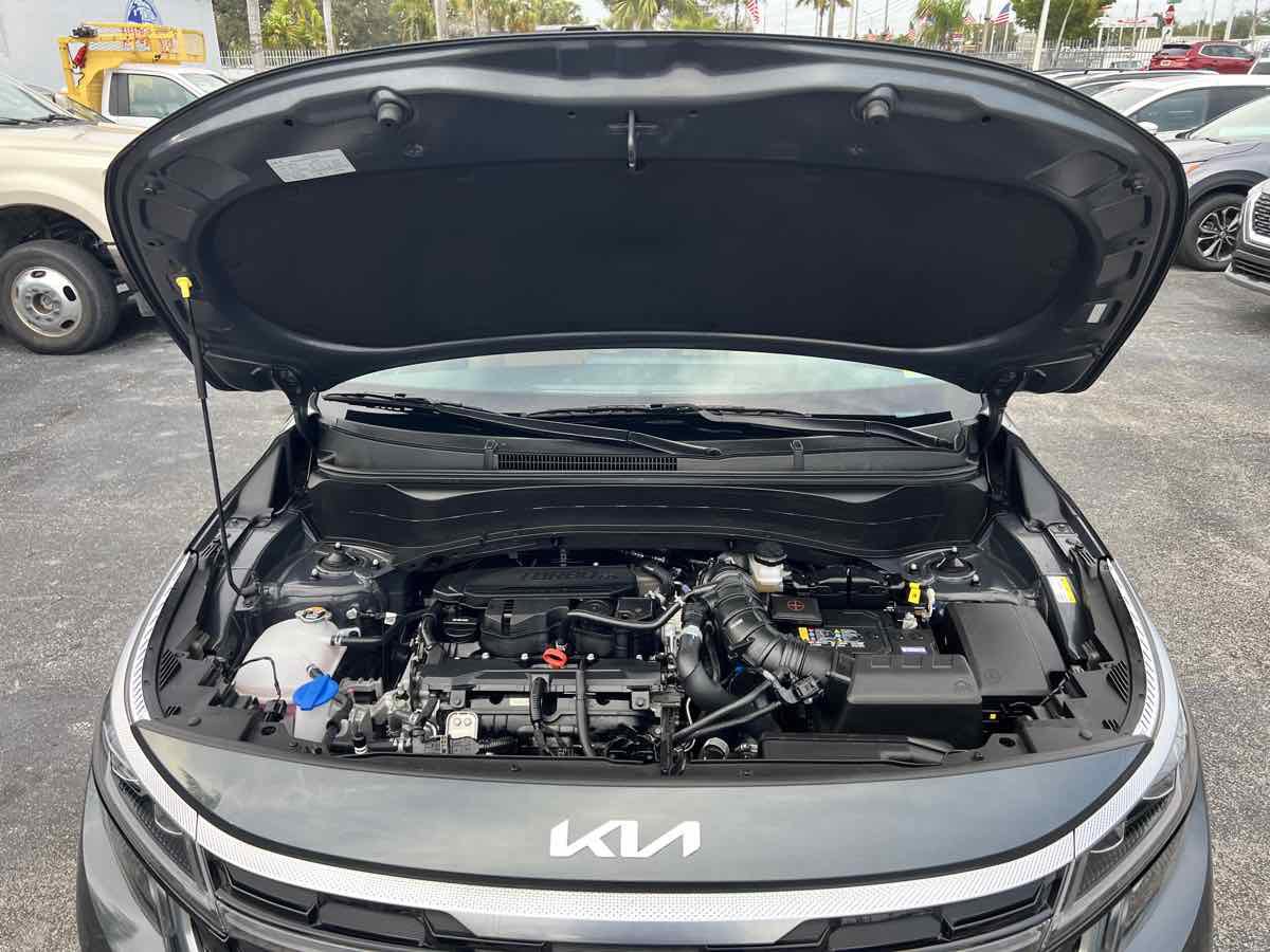 Used 2024 Kia Seltos SX image 23