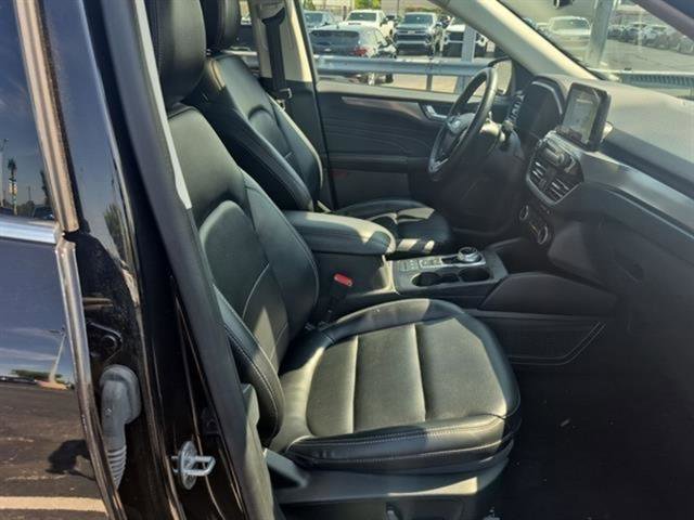 Used 2022 Ford Escape Titanium image 58