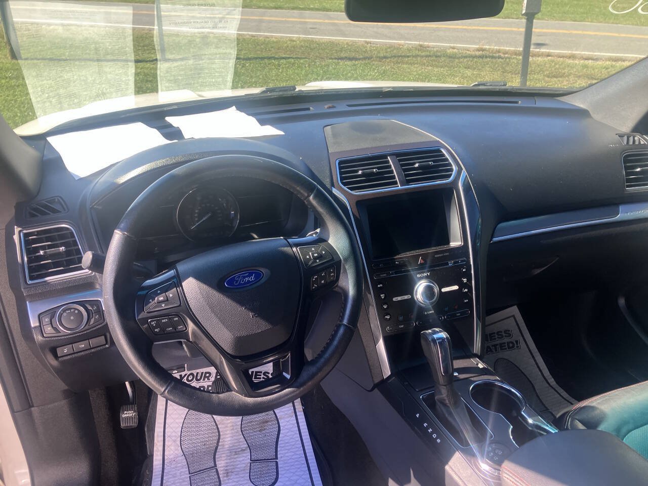 Used 2016 Ford Explorer Sport w/ Equipment Group 401A AWD/4WD image 8
