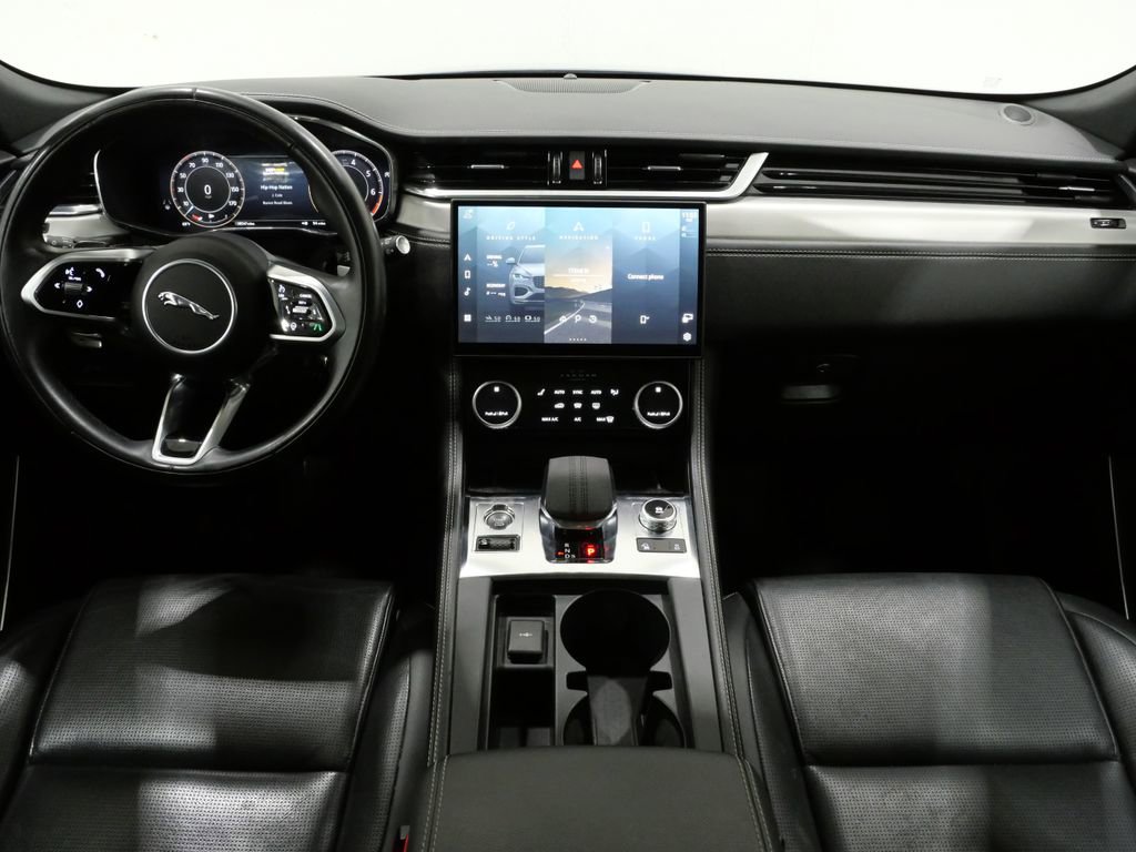 Used 2024 Jaguar F-PACE R-Dynamic S image 11