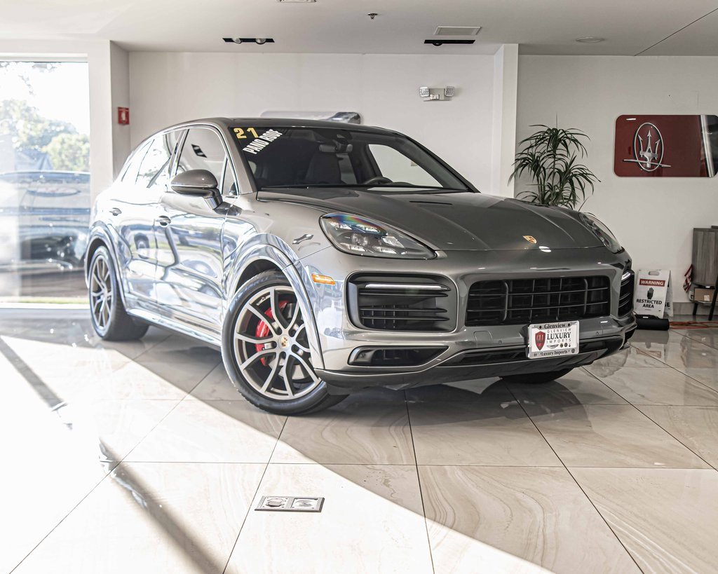 Used 2021 Porsche Cayenne GTS image 5