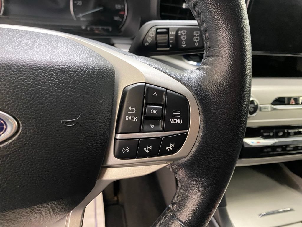 Used 2022 Ford Explorer XLT AWD/4WD image 21
