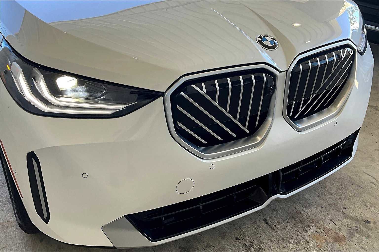 Used 2025 BMW X3 xDrive30i w/ Premium Package image 29