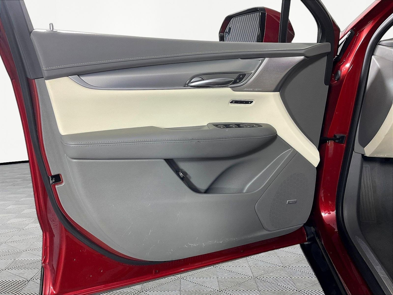 Used 2023 Cadillac XT5 Premium Luxury w/ LPO, Floor Liner Package FWD image 20
