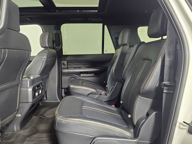 Used 2024 Ford Expedition Max Platinum image 19