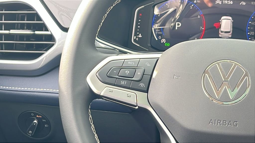 New 2026 Volkswagen Taos SEL AWD/4WD image 22