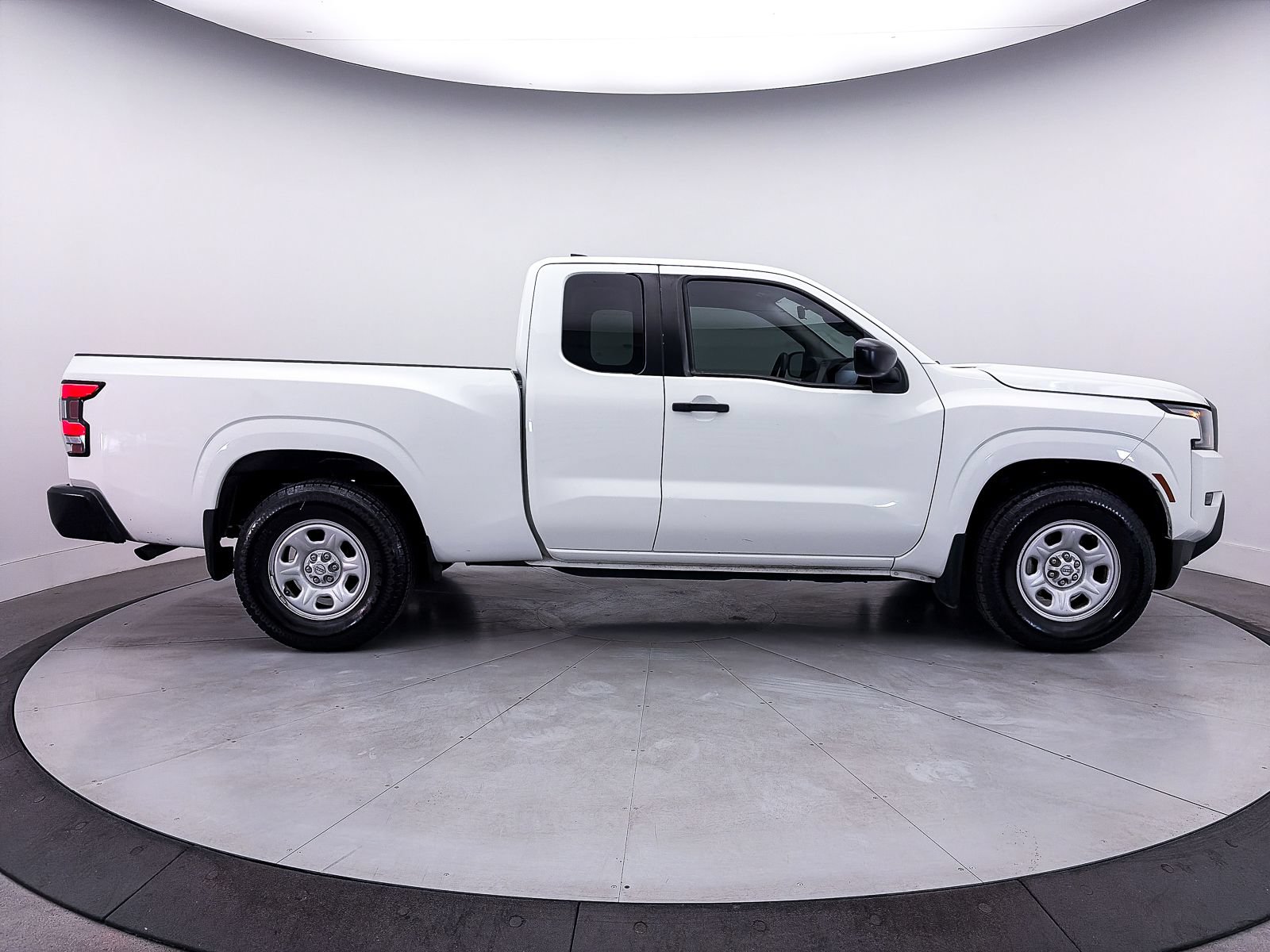 Used 2022 Nissan Frontier S w/ Technology Package RWD image 35