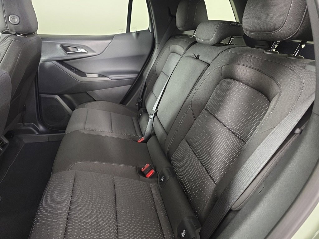 New 2026 Chevrolet Equinox LT image 27