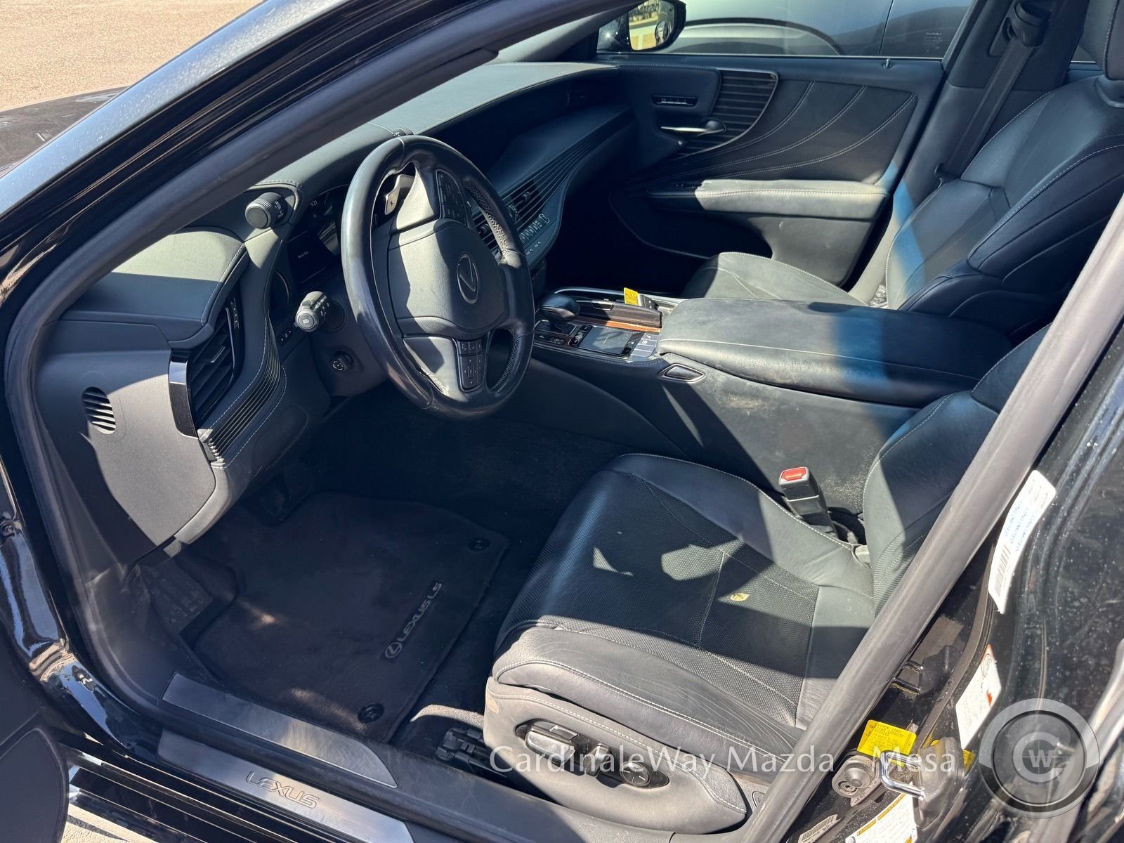 Used 2019 Lexus LS 500 w/ Accessory Package (Z1) RWD image 7