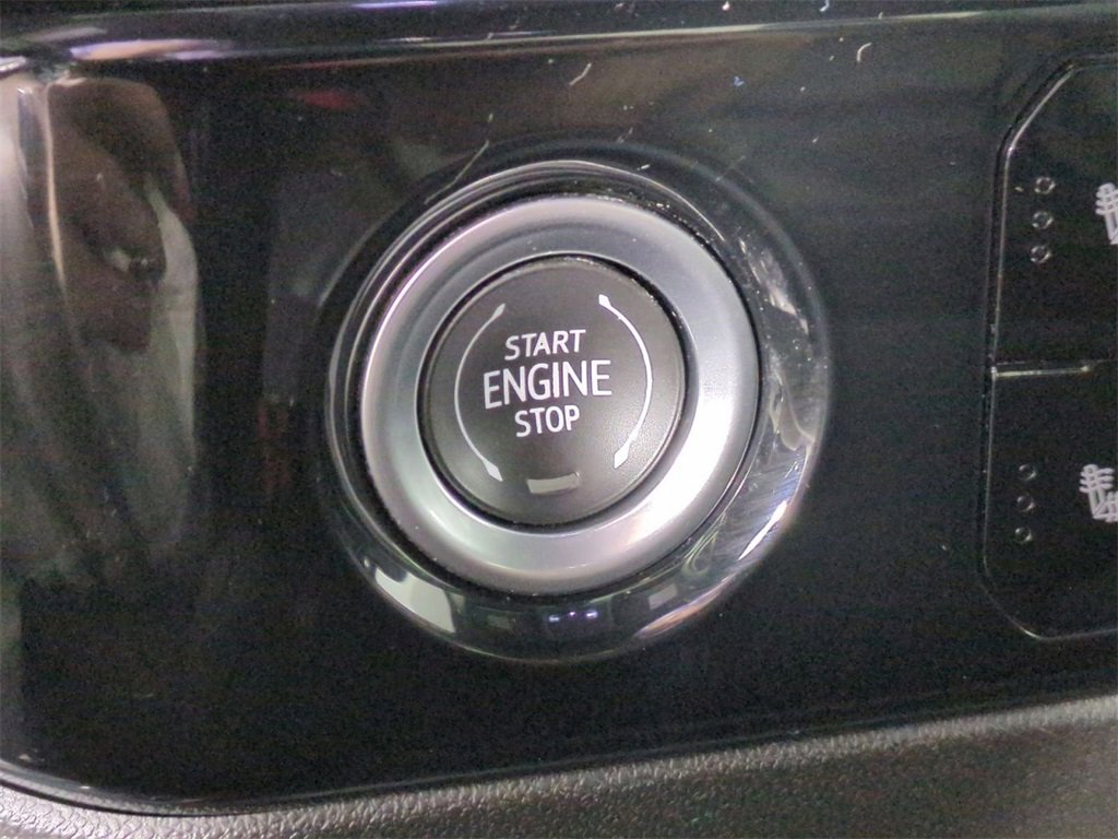 Certified 2024 Chevrolet Silverado 1500 LT image 17