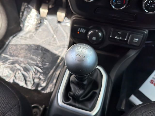 Used 2018 Jeep Renegade Sport w/ Power & Air Group image 25