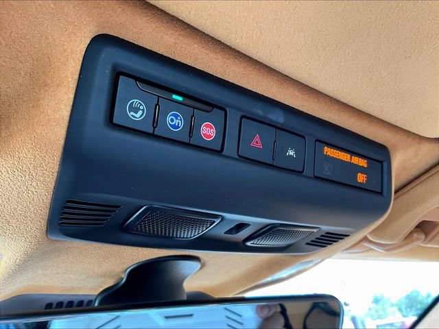 Used 2025 Chevrolet Corvette Stingray Premium Conv w/ Z51 Performance Package RWD image 16