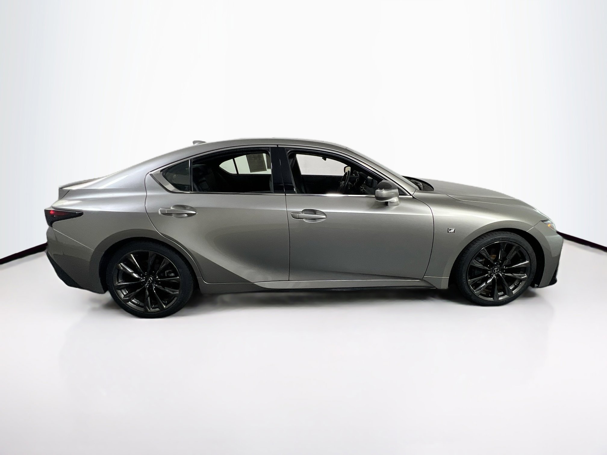 Used 2022 Lexus IS 350 F Sport image 4