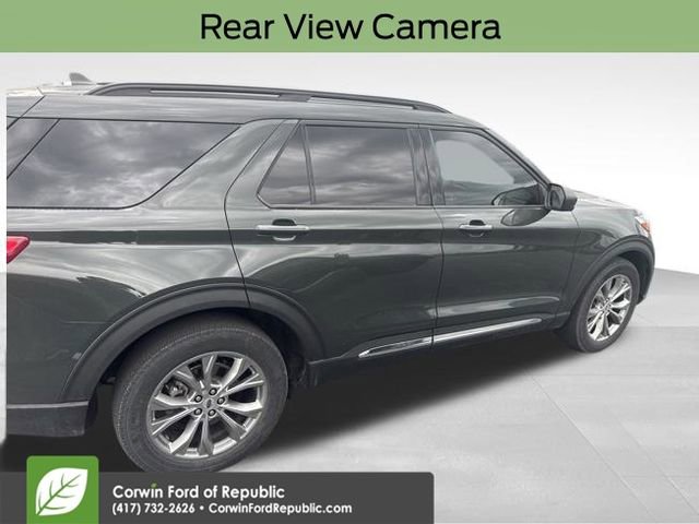 Used 2022 Ford Explorer XLT w/ Equipment Group 202A image 10