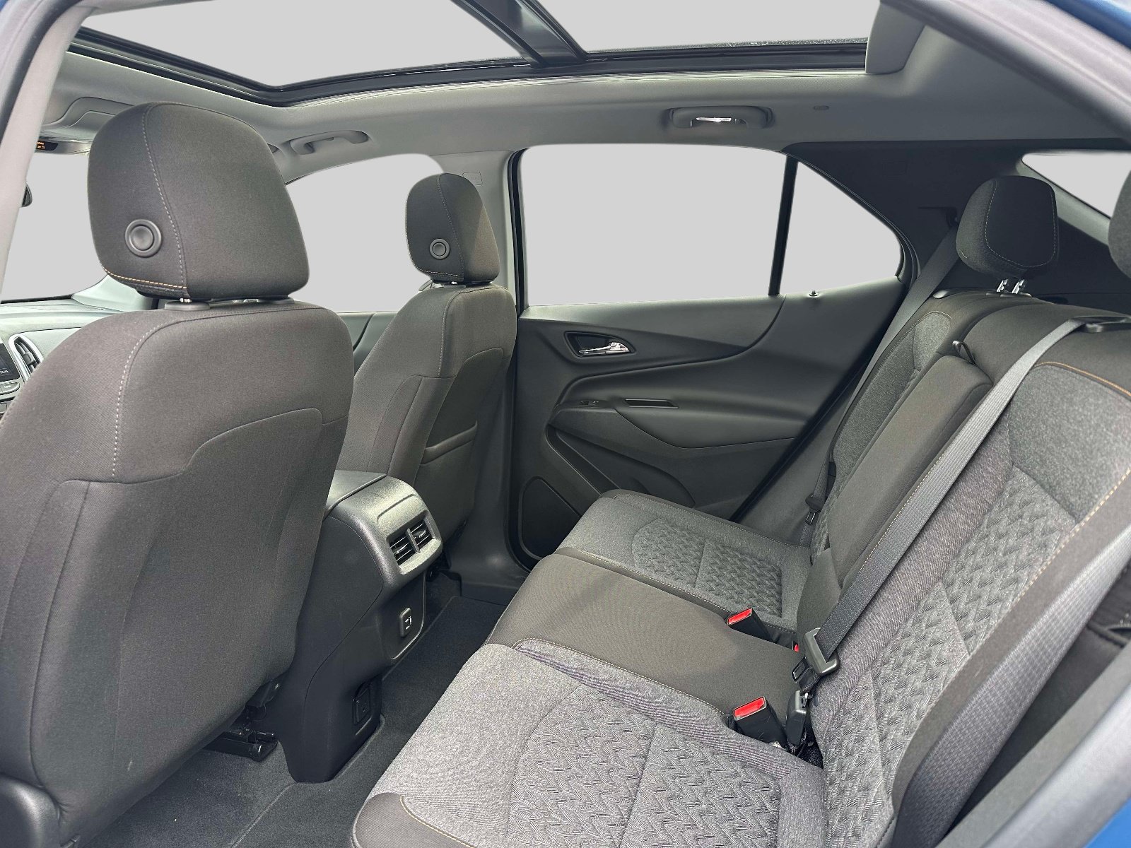 Used 2024 Chevrolet Equinox LT AWD/4WD image 10