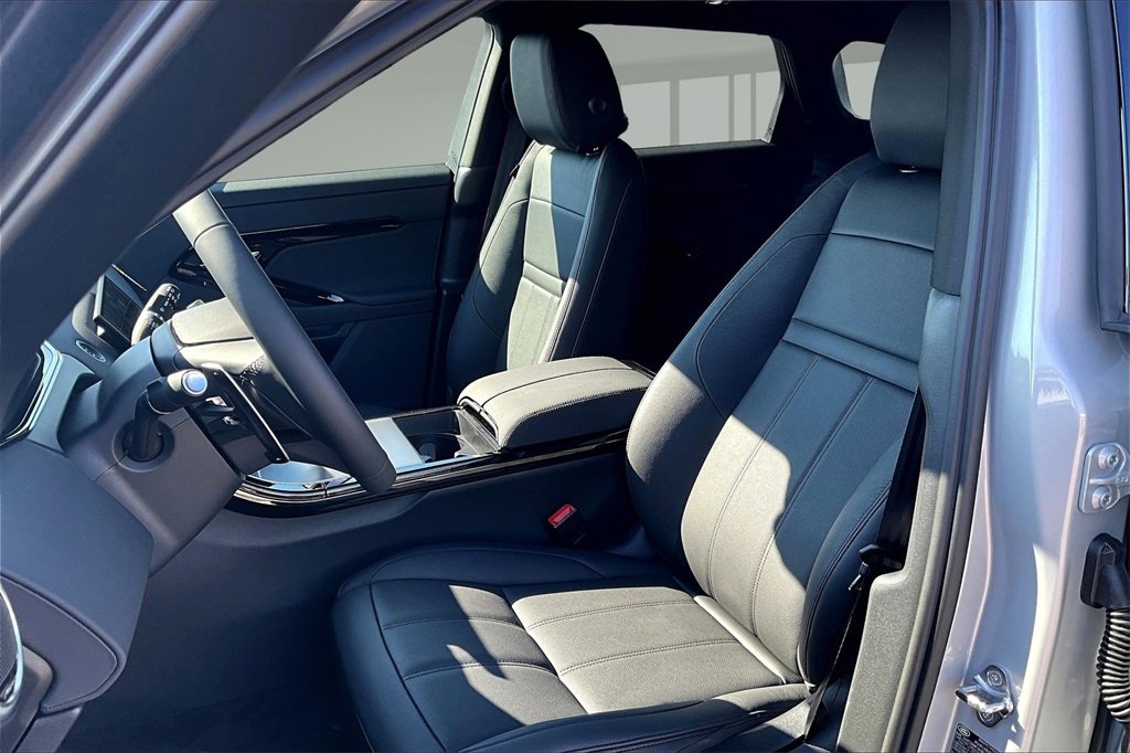 New 2026 Land Rover Range Rover Evoque S image 9