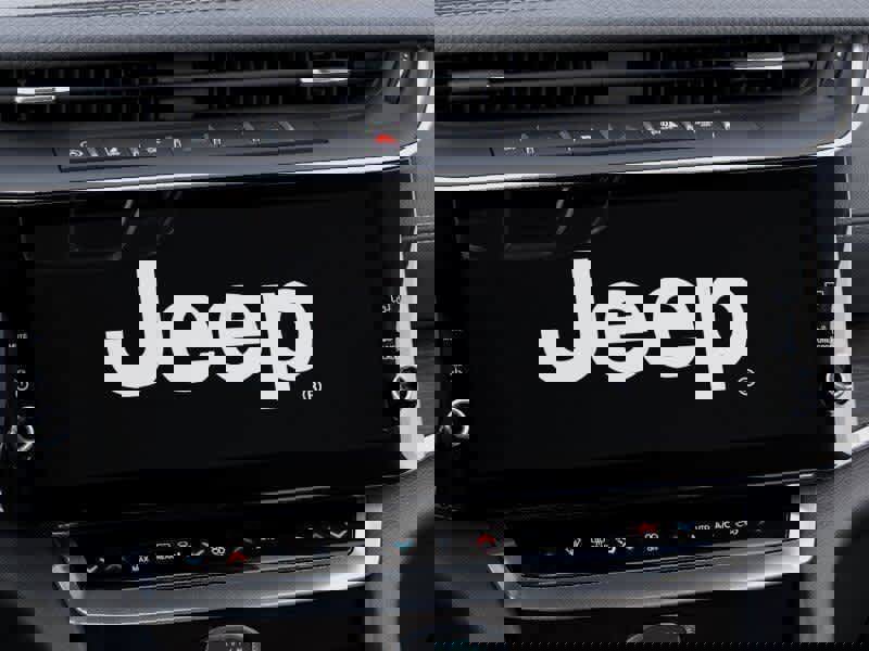 New 2026 Jeep Grand Cherokee Altitude image 21