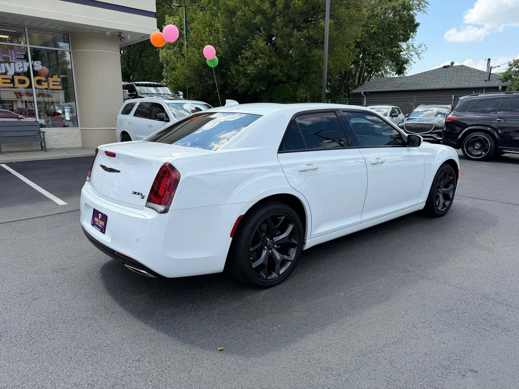 Used 2023 Chrysler 300 S RWD image 5