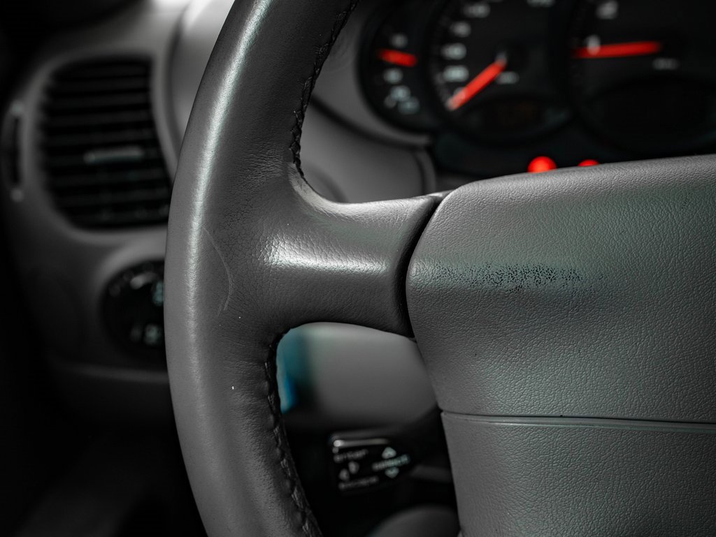 Used 2001 Porsche 911 Carrera image 30