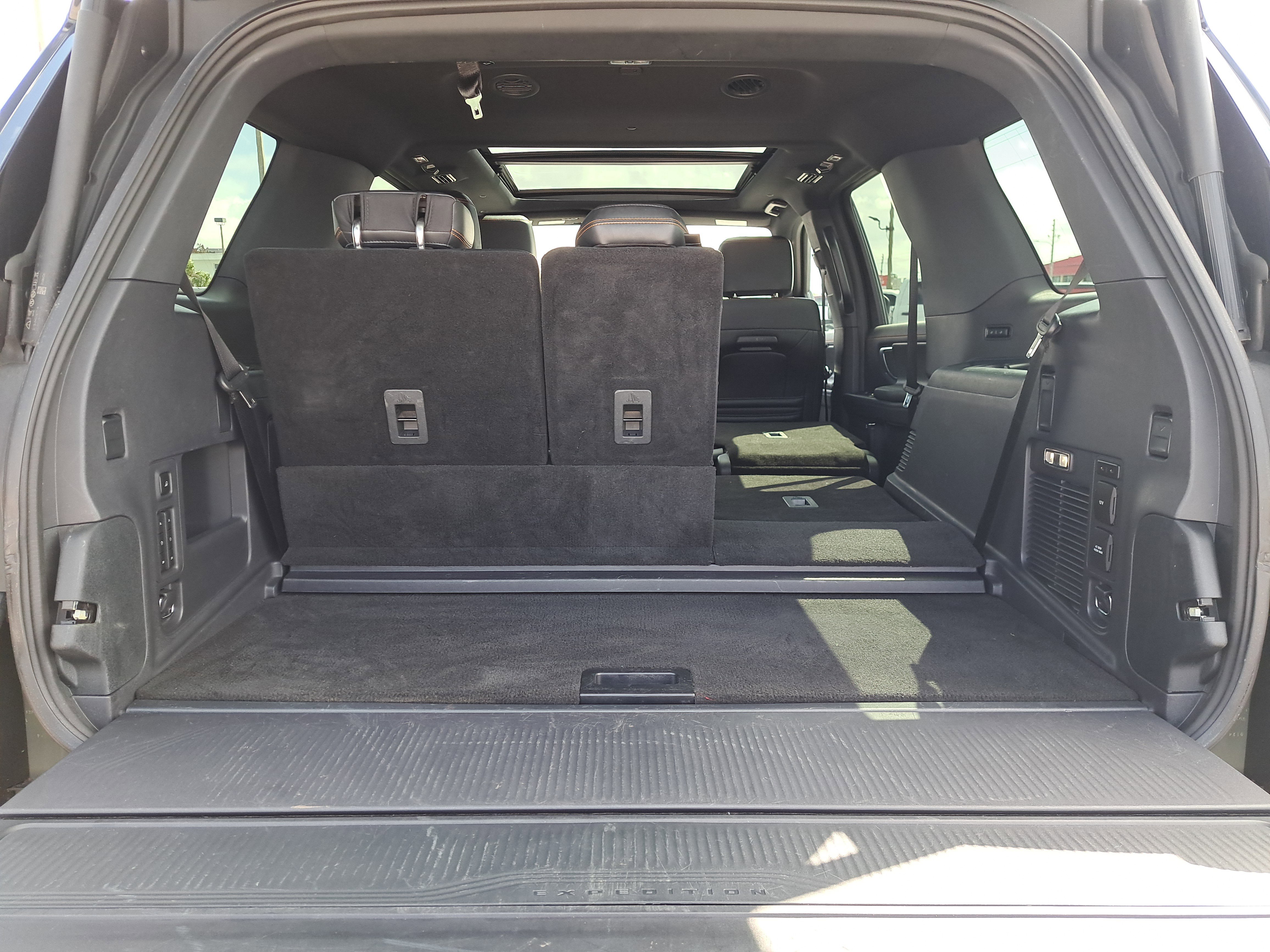 Used 2025 Ford Expedition Tremor image 10