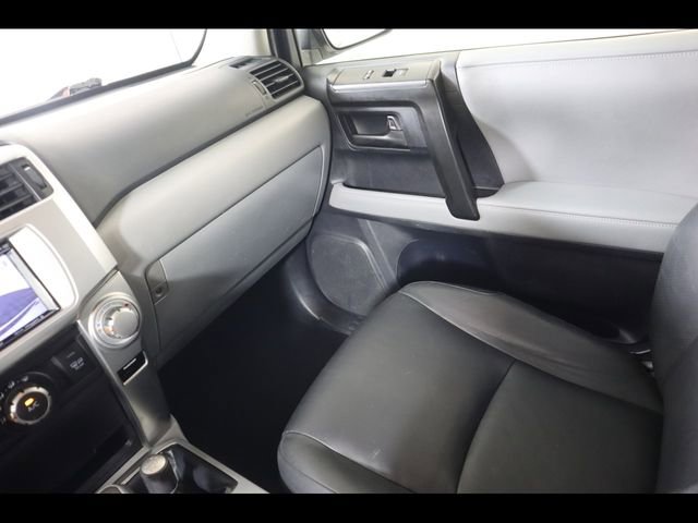 Used 2012 Toyota 4Runner SR5 w/ Premium Pkg AWD/4WD image 18