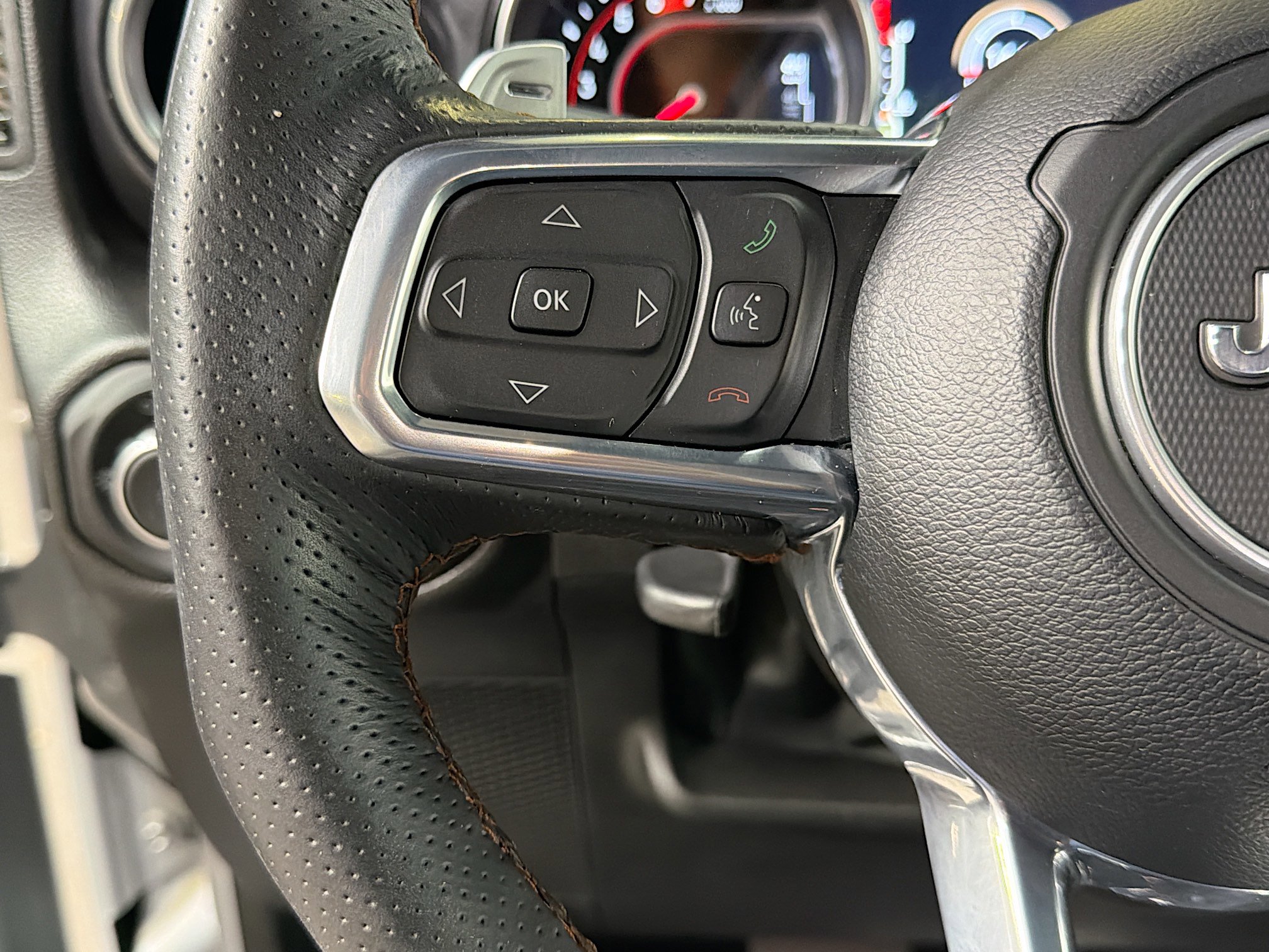 Used 2022 Jeep Wrangler Unlimited Rubicon w/ Trailer Tow Package image 35