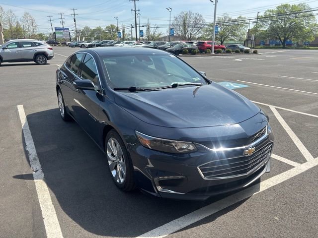 Used 2017 Chevrolet Malibu Premier w/ Driver Confidence Package image 3