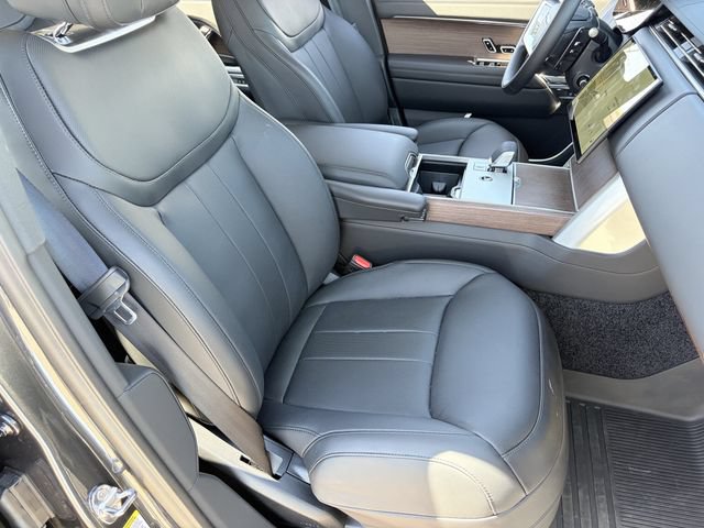 New 2026 Land Rover Range Rover Long Wheelbase SE AWD/4WD image 10