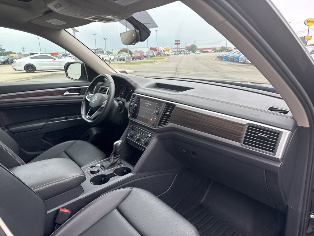 Used 2021 Volkswagen Atlas SE image 23