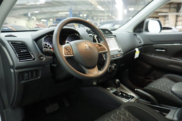 New 2026 Mitsubishi Outlander Sport ES AWD/4WD image 5