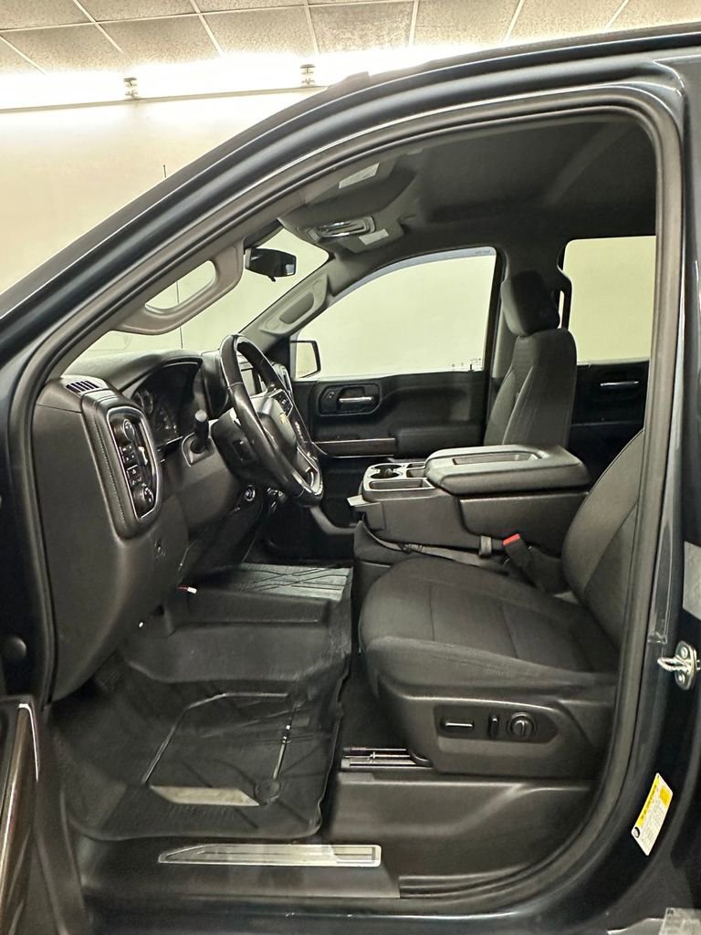 Used 2019 Chevrolet Silverado 1500 LT w/ All-Star Edition image 11