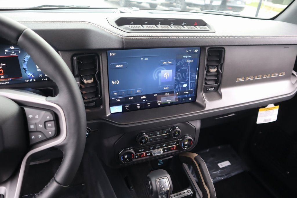 New 2025 Ford Bronco Badlands image 5