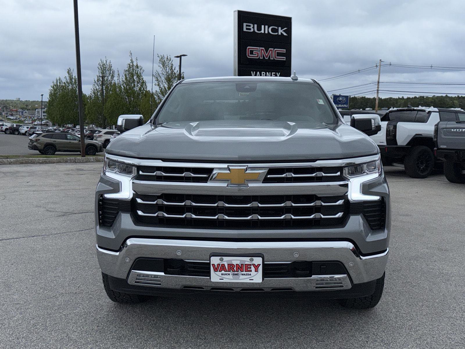 Used 2025 Chevrolet Silverado 1500 LTZ image 2