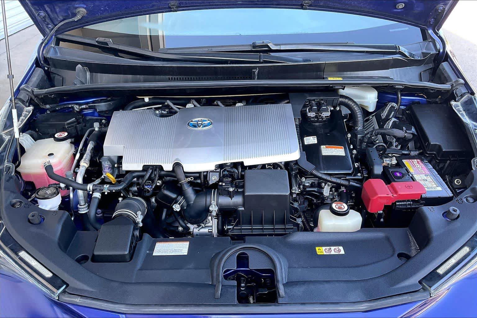Used 2018 Toyota Prius Three FWD image 32
