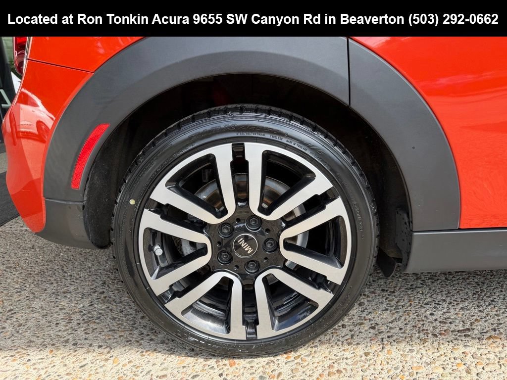 Used 2019 MINI Cooper S w/ Signature Upholstery Package FWD image 9