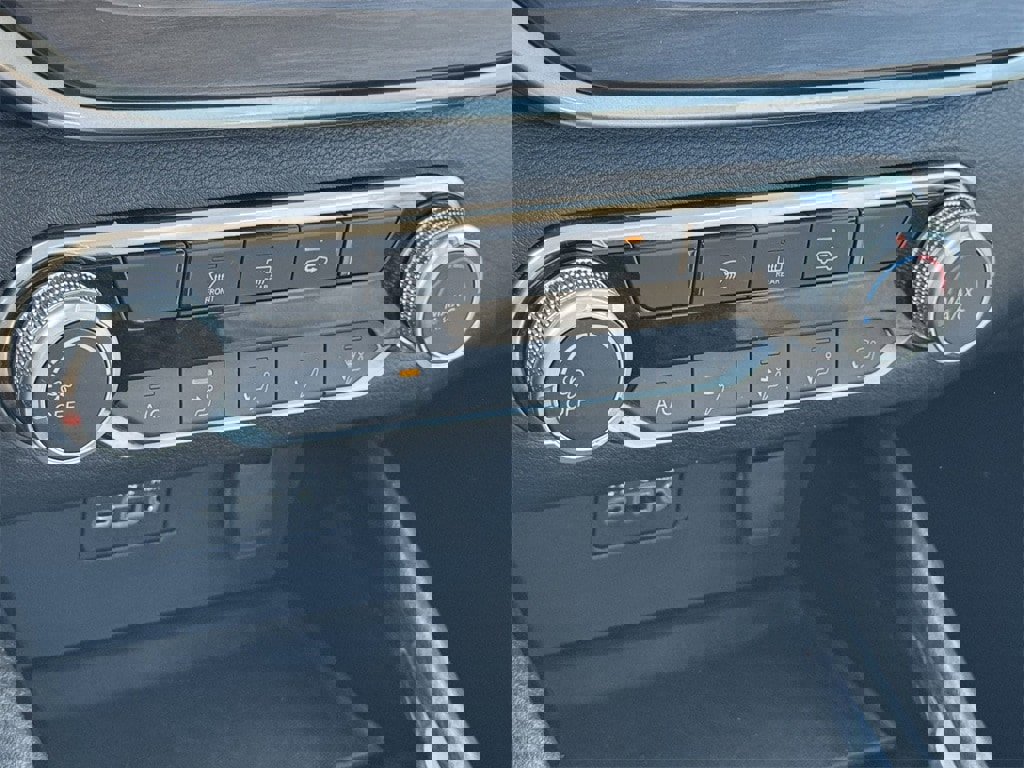 Used 2024 Nissan Altima 2.5 SV image 16