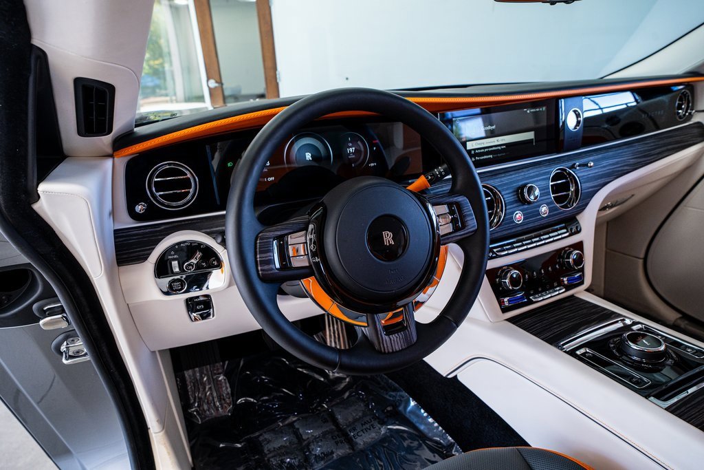 Used 2024 Rolls-Royce Spectre w/ Spectre Launch Package image 39