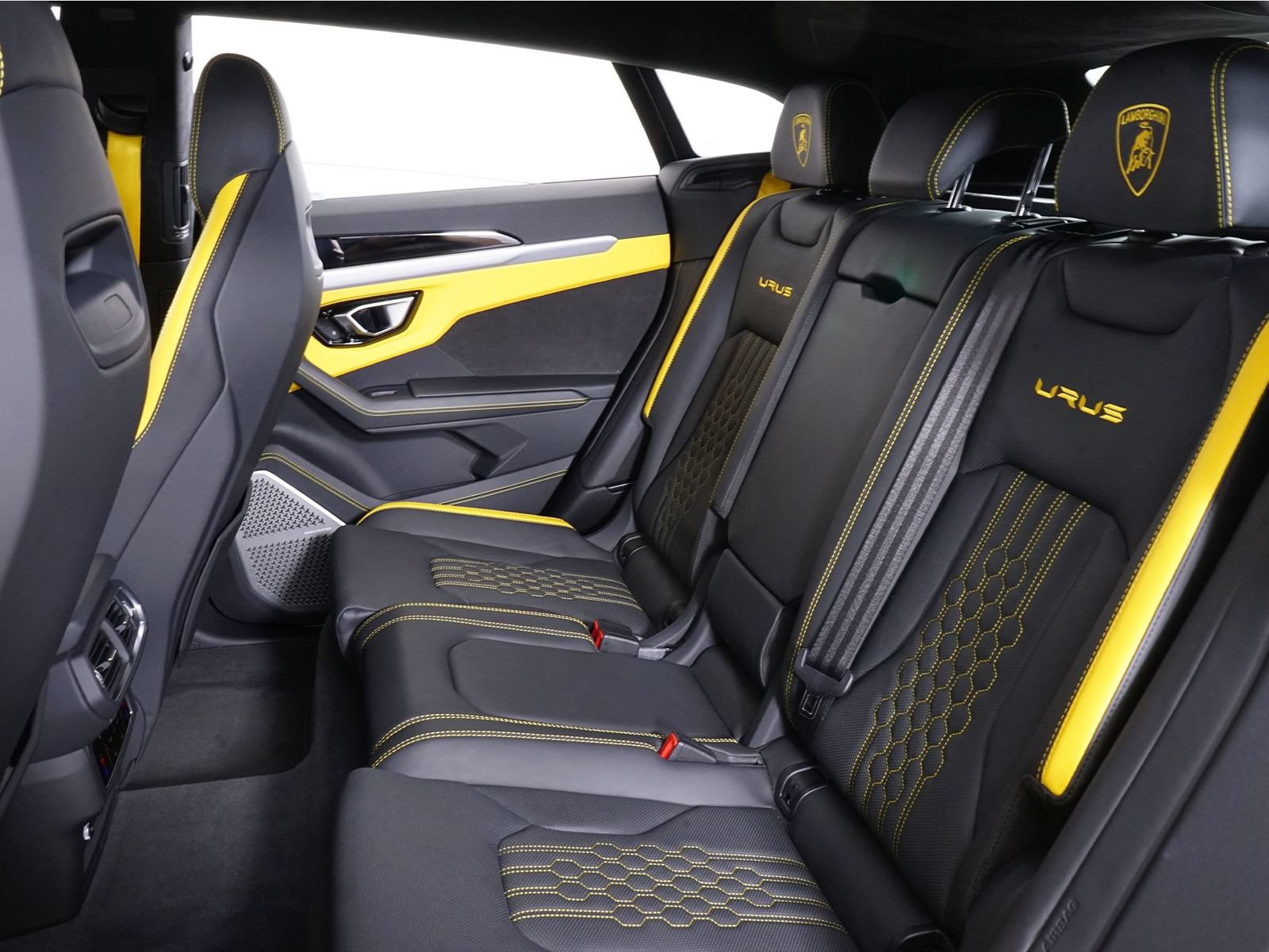 Used 2023 Lamborghini Urus S AWD/4WD image 26