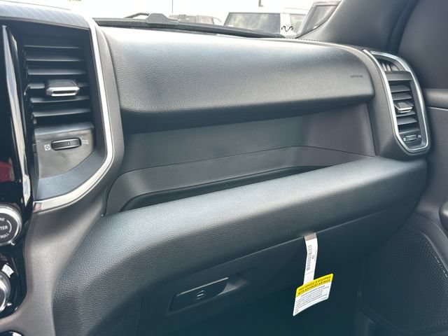 New 2026 RAM 1500 Express AWD/4WD image 24