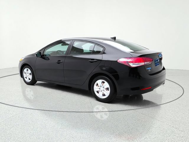 Used 2017 Kia Forte LX FWD image 4