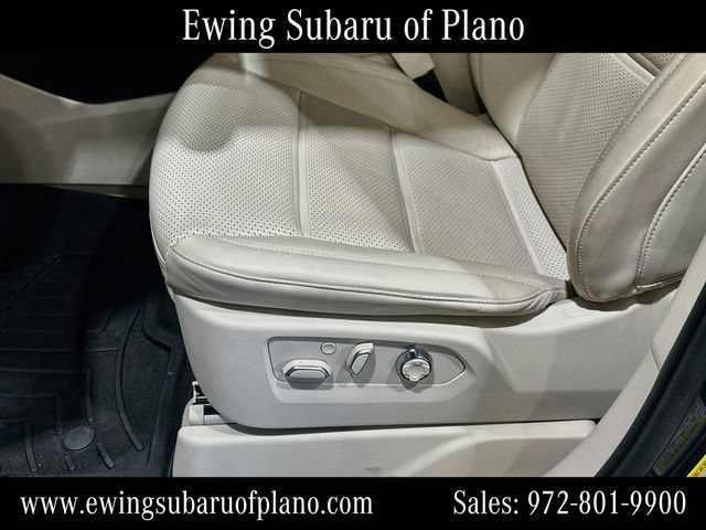 Used 2021 Cadillac Escalade Premium Luxury Platinum AWD/4WD image 20