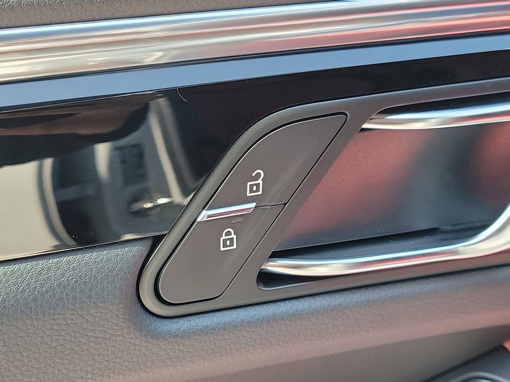 New 2026 Porsche Macan S image 25