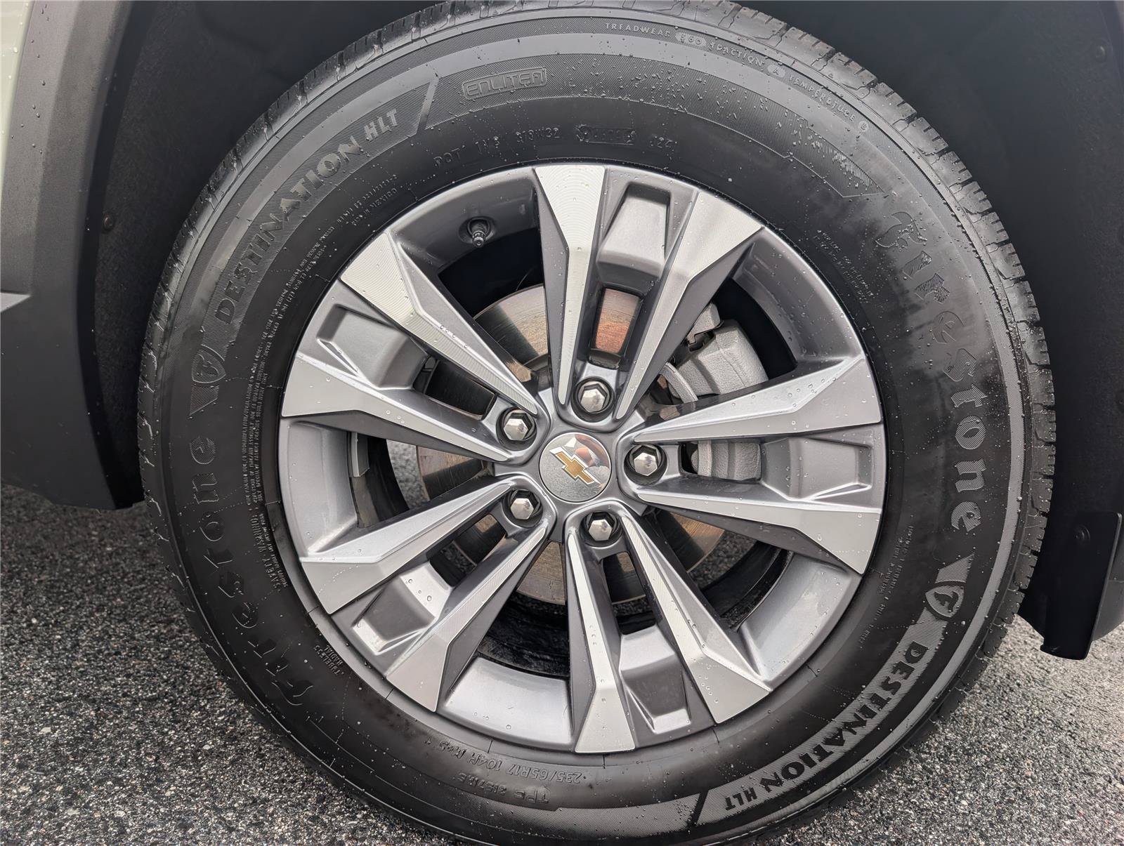 Used 2025 Chevrolet Equinox LT FWD image 9