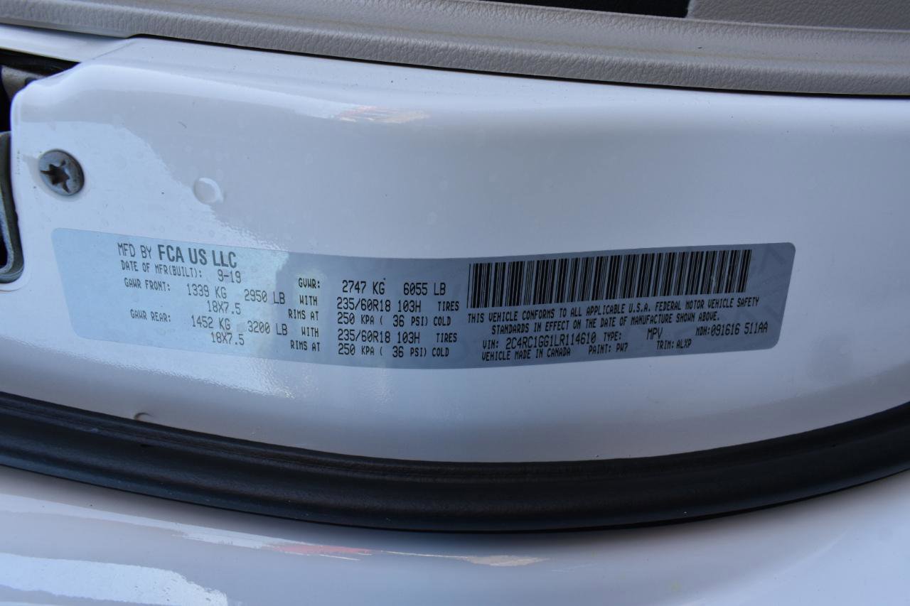 Used 2020 Chrysler Pacifica Limited image 56