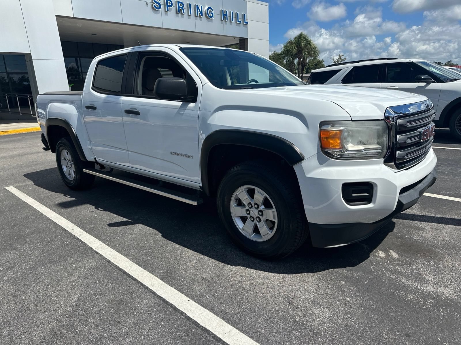 Used 2020 GMC Canyon 2WD Crew Cab w/ Convenience Package image 1
