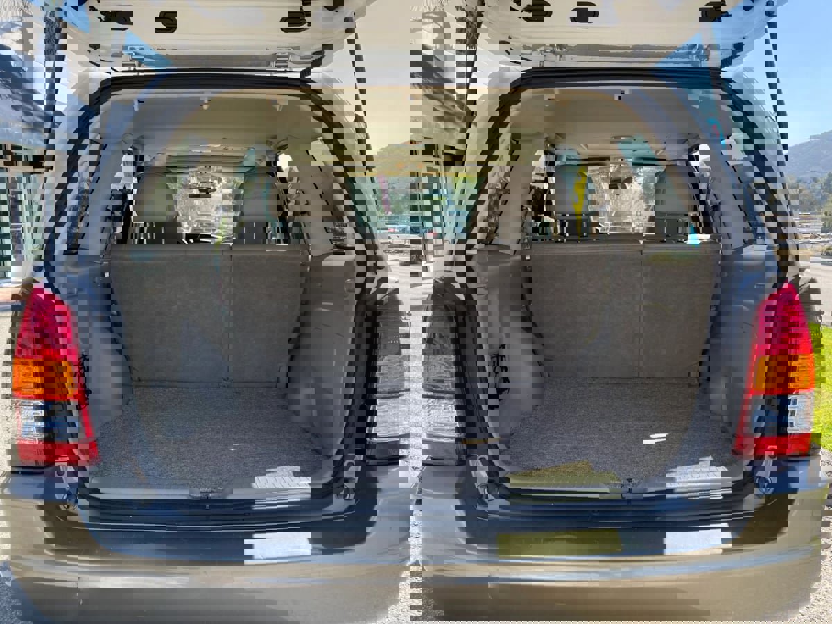 Used 2003 MAZDA Tribute ES image 9